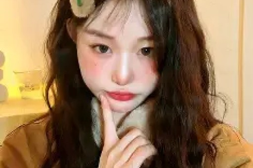 《保姆与保安》热播 奚美娟由恶房东变优雅女人